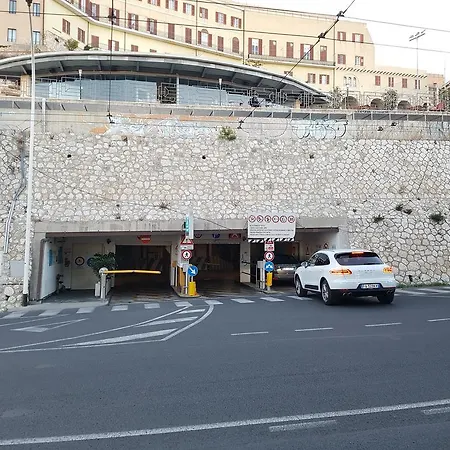 Al Bastione Di קליארי